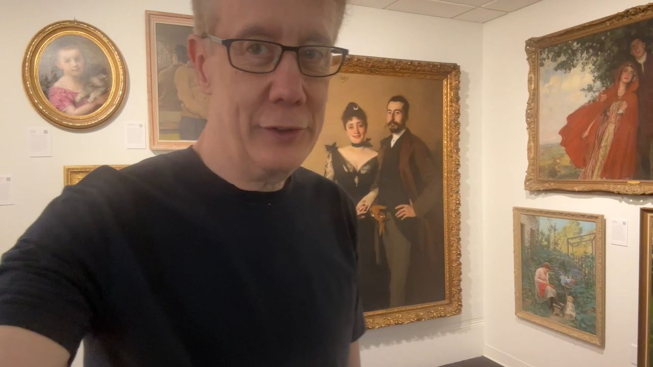 Inside the ArtLove Salon
